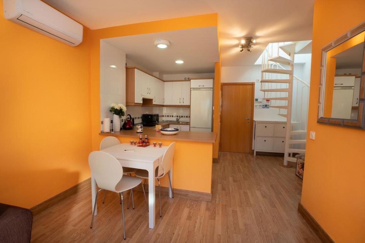 Neptuno 3E Menyber Apartman Nerja Kültér fotó