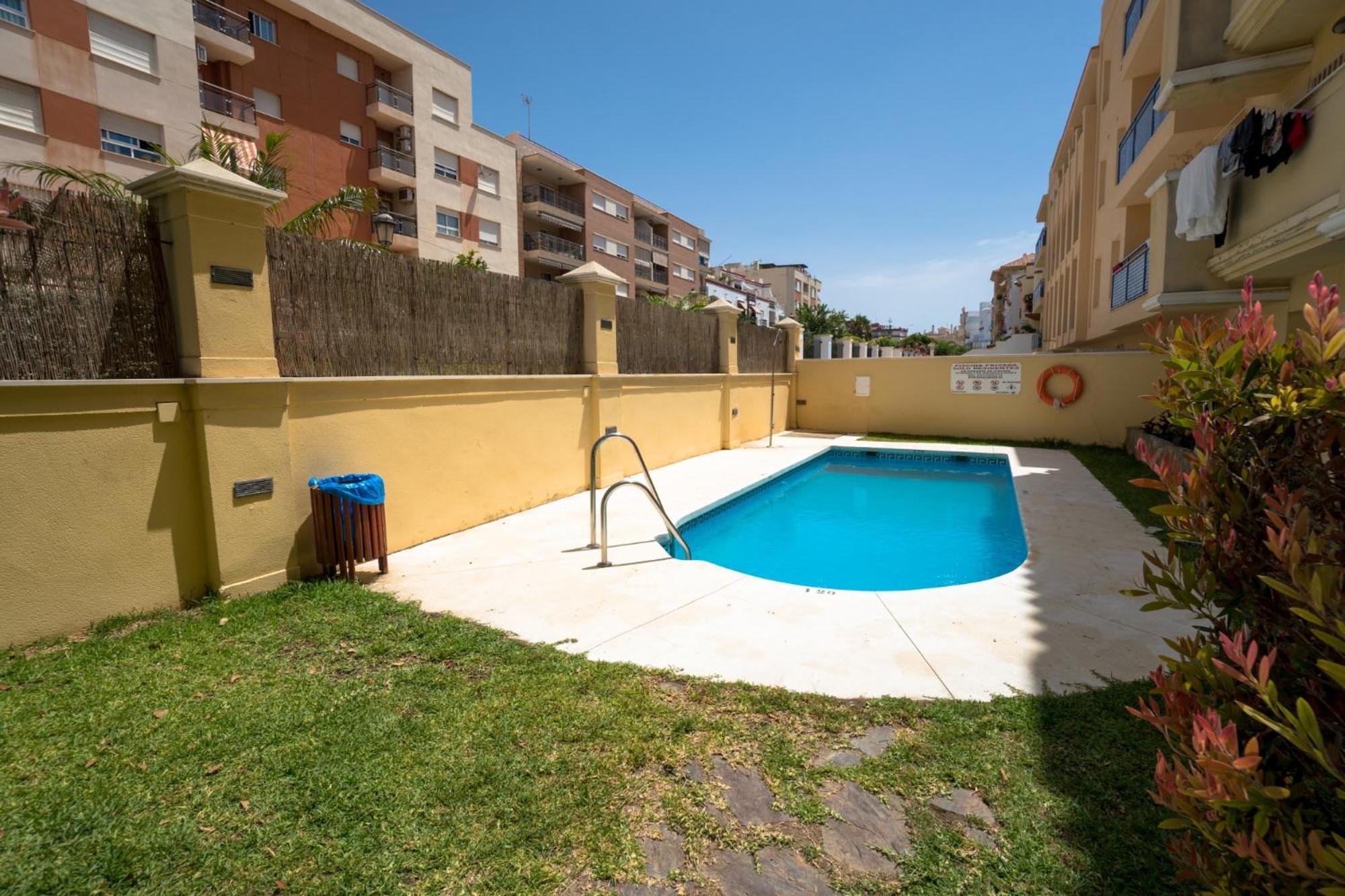Neptuno 3E Menyber Apartman Nerja Kültér fotó
